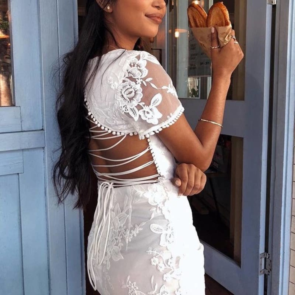 NWT Two Sisters The Label Shay Lace Cutout Back Mini Dress White-XL
